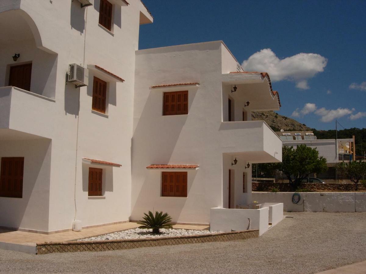 Maria Apartments Pefki Екстериор снимка
